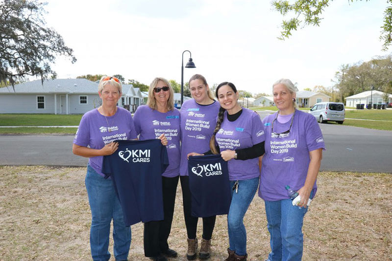 volunteers at International Women build day